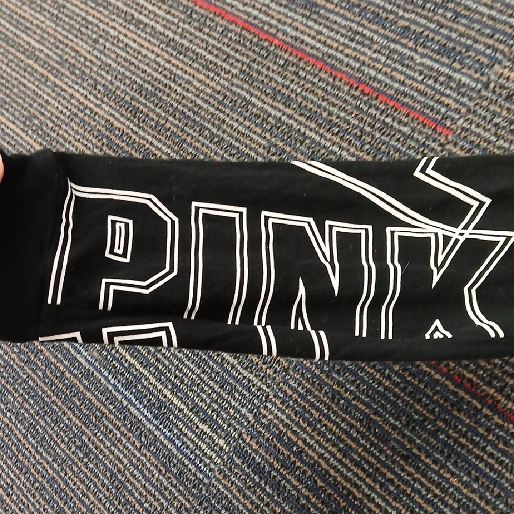Victoria Secret Black Long Sleeve  Crop Top PINK Logo Crop Top - Picture 4 of 5
